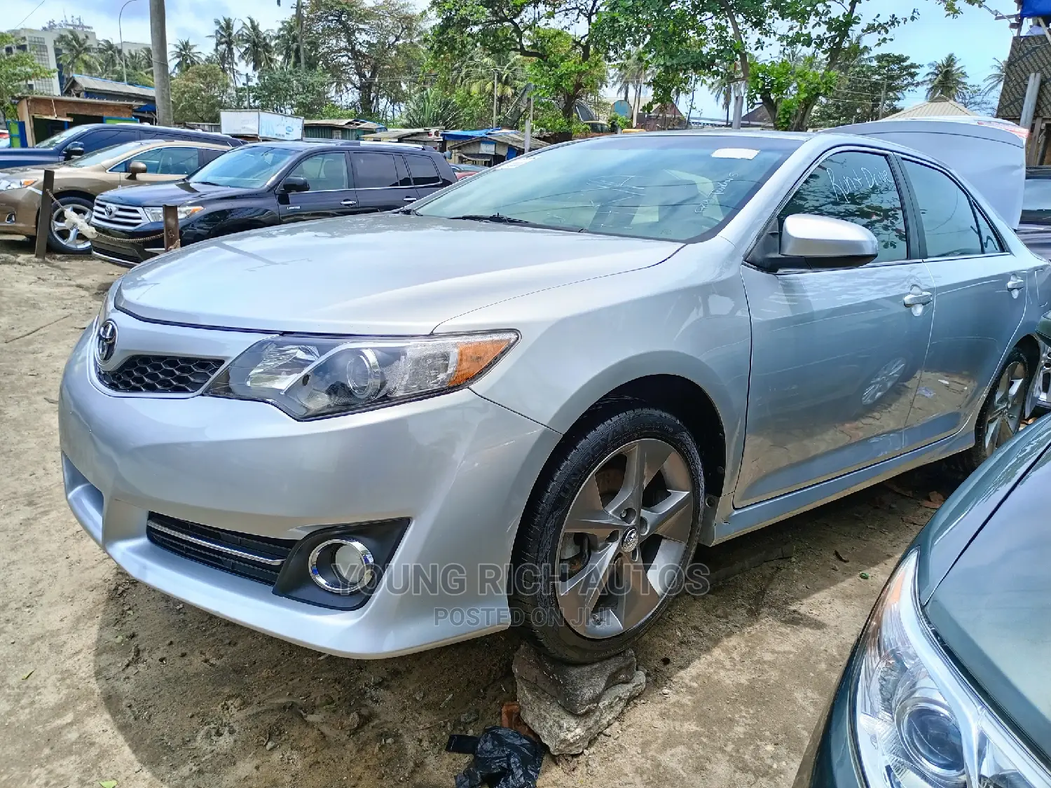 Toyota Camry 2012 Silver
