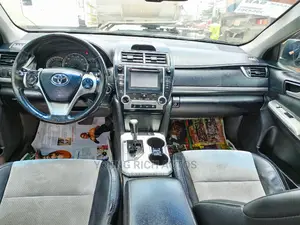 Toyota Camry 2012 Silver
