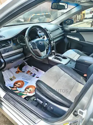 Toyota Camry 2012 Silver