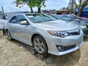 Toyota Camry 2012 Silver