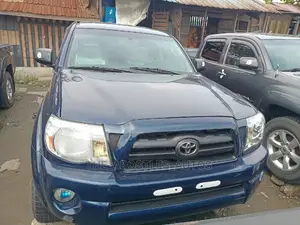 Toyota Tacoma X-Runner 2008 Blue