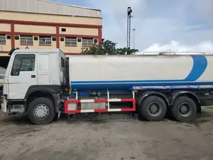 Brand New 23,000 Liter Water Tanker Howo Truck