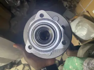Ford Explorer Front Hub 2003 2004 2005 2006 2007 2008 2009