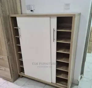 Quality Shoe Rack With Sliding Door