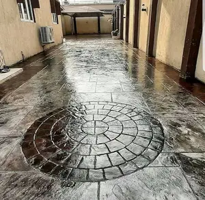Unique Floor Design Does Not Grow Grass