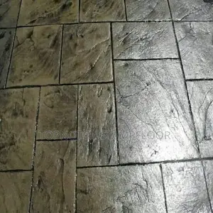 Unique Floor Design Does Not Grow Grass