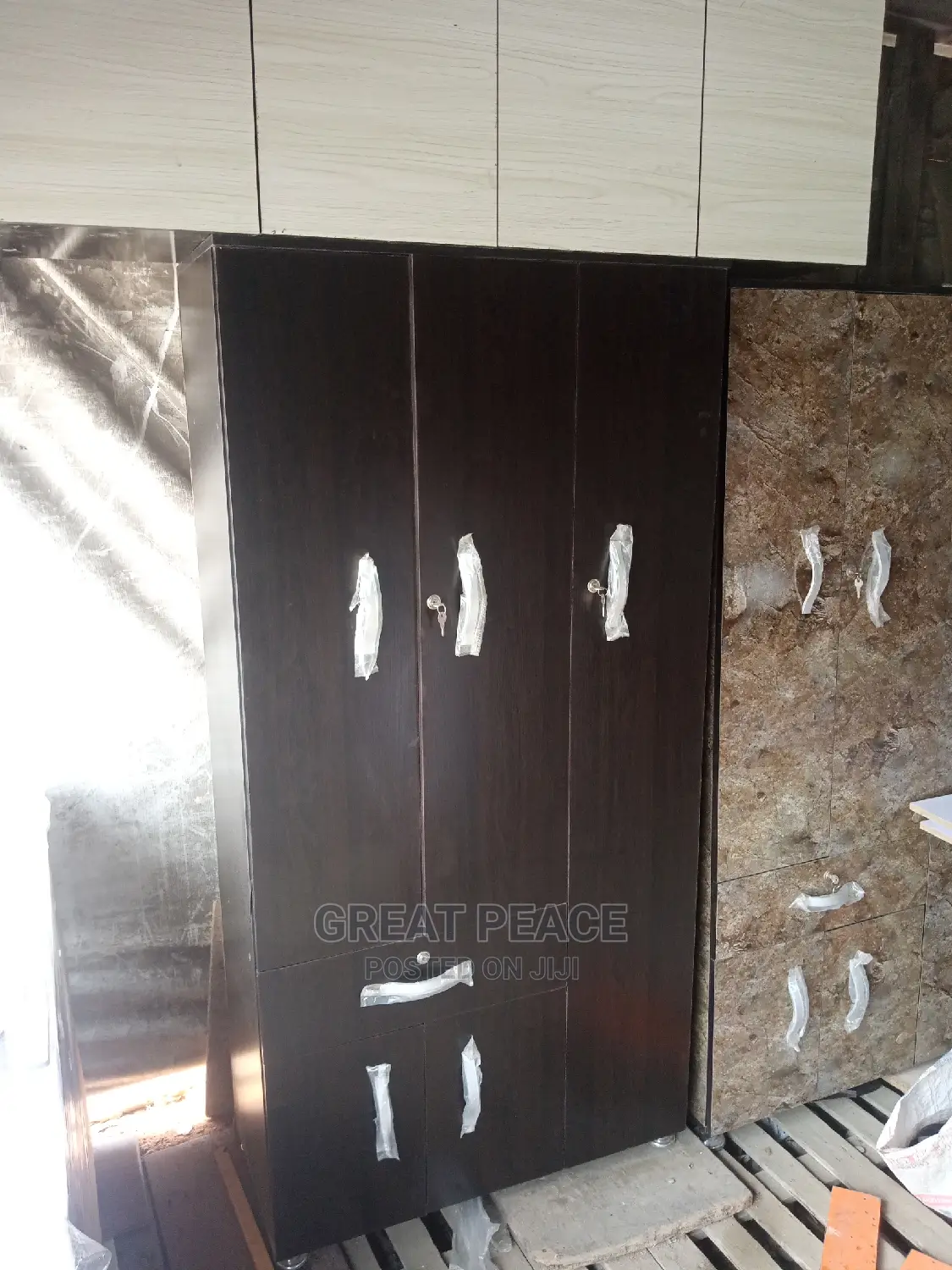 Wardrobe Full Height
