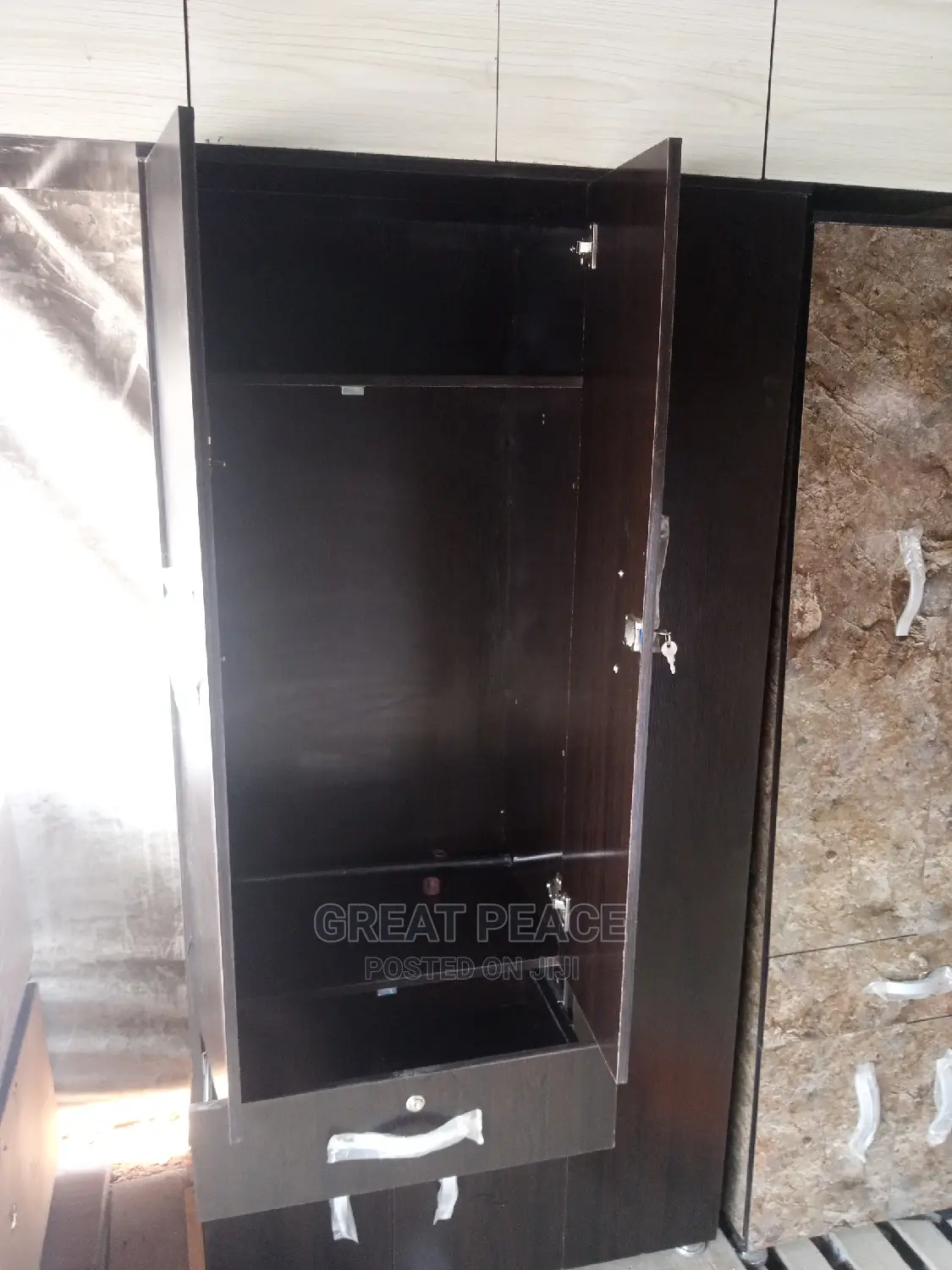 Wardrobe Full Height