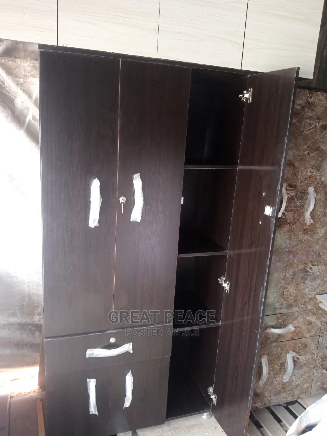Wardrobe Full Height