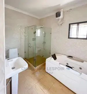 Shower Glass Cubicles