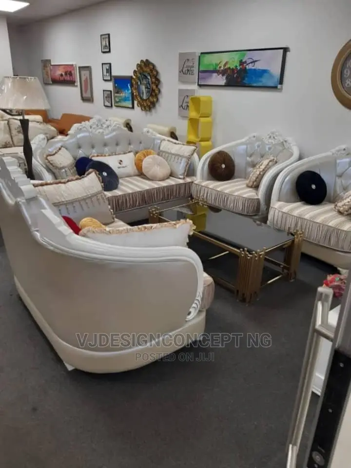 Quality 5 Seater Royal Classic Turkish Sofa Chair.