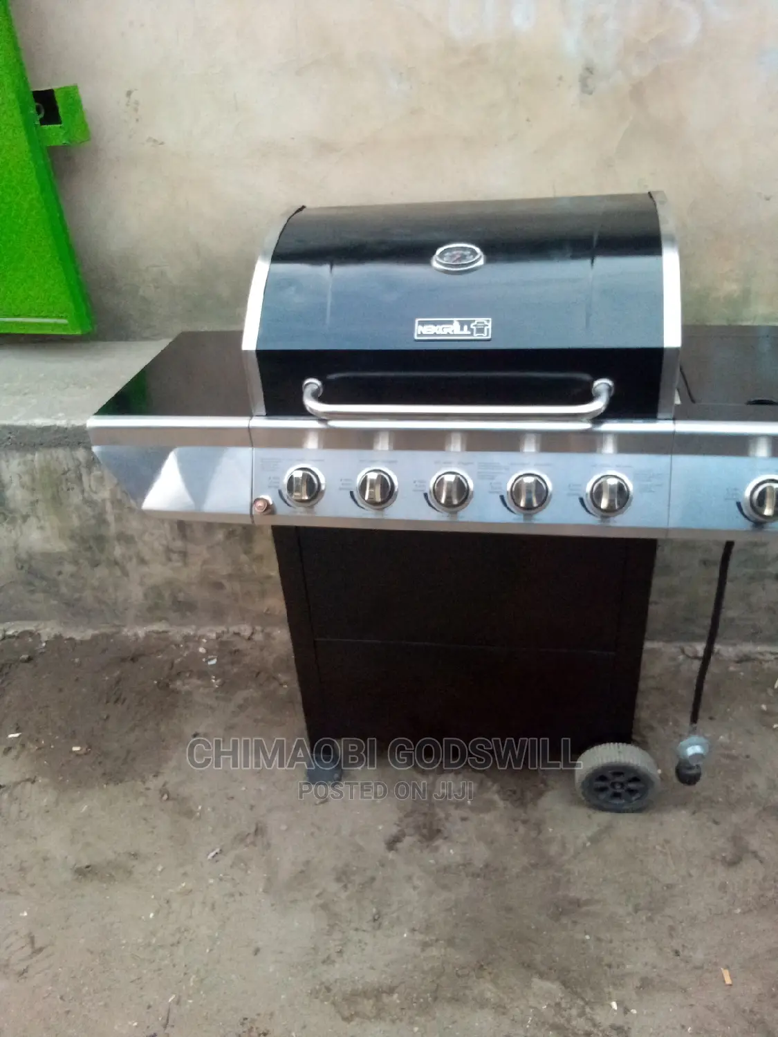 Barbecue and Grill Standing Machine