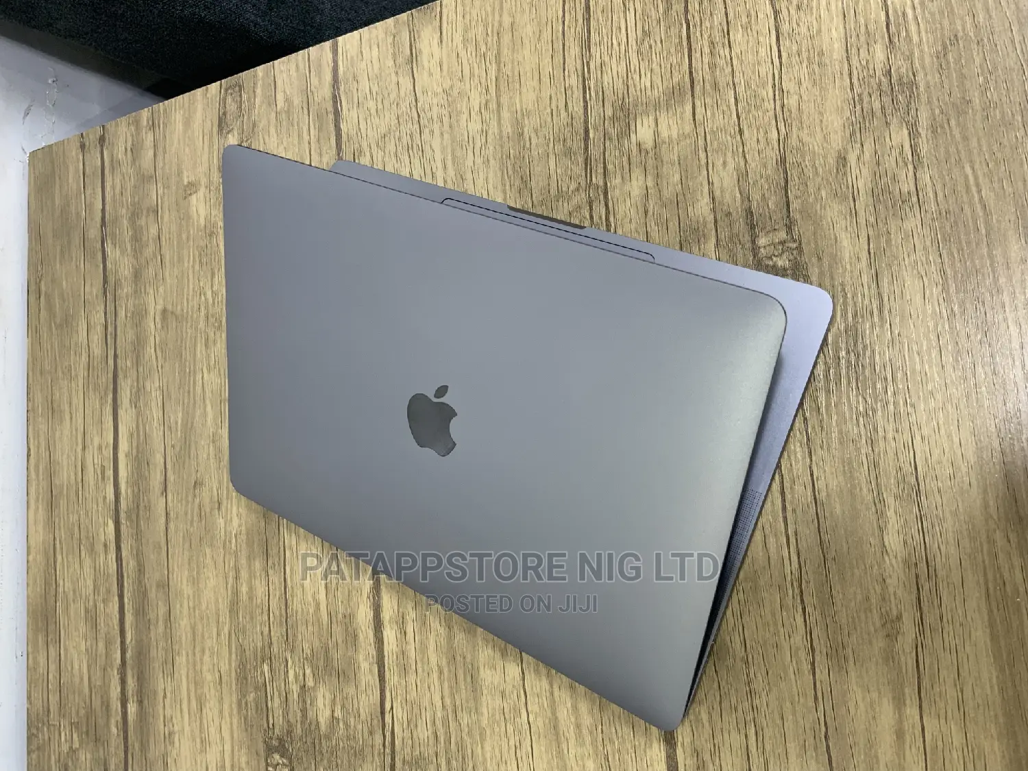 Laptop Apple MacBook 2020 8GB Apple M1 SSD 256GB