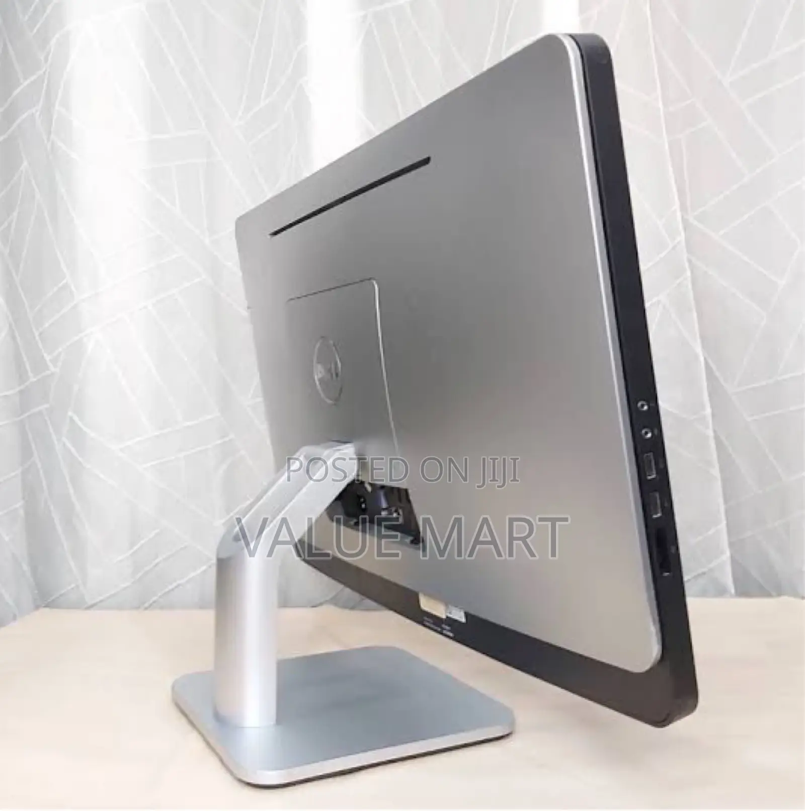Desktop Computer Dell 4GB Intel Core I7 HDD 500GB
