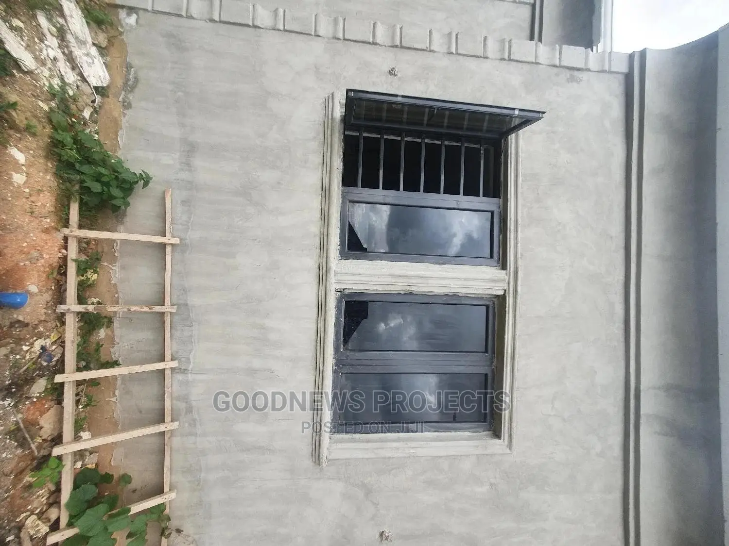 Aluminum Casement Window With Grey Colour