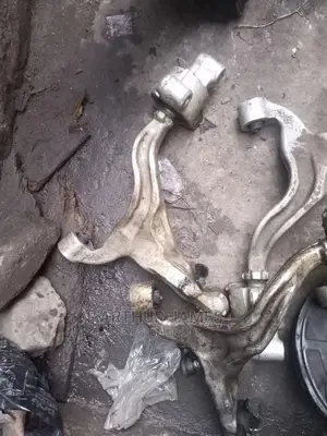 Low Arm Infiniti M35 2008
