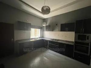 4bdrm Duplex in Lekki1 Off Emma for rent