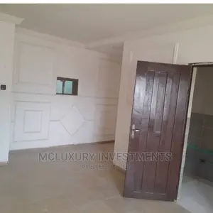 4bdrm Duplex in Ss Mini Estate, Off for rent