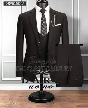 Classy Mens 3 Piece Slim Fit One Button Suit Tuxedo Set.