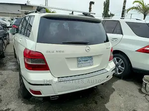 Mercedes-Benz GLK-Class 350 4MATIC 2011 White