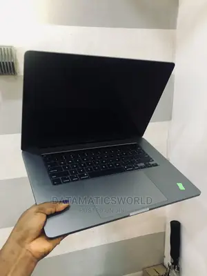 Laptop Apple MacBook Pro 2019 32GB Intel Core I9 SSD 2T