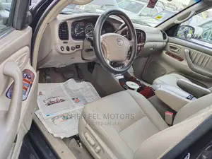 Toyota Sequoia Limited 4dr SUV (4.7L 8cyl 5A) 2007 Black