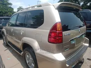Lexus GX 470 2007 Gold