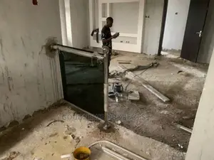 Dining Frameless Glass Handrail 10mm