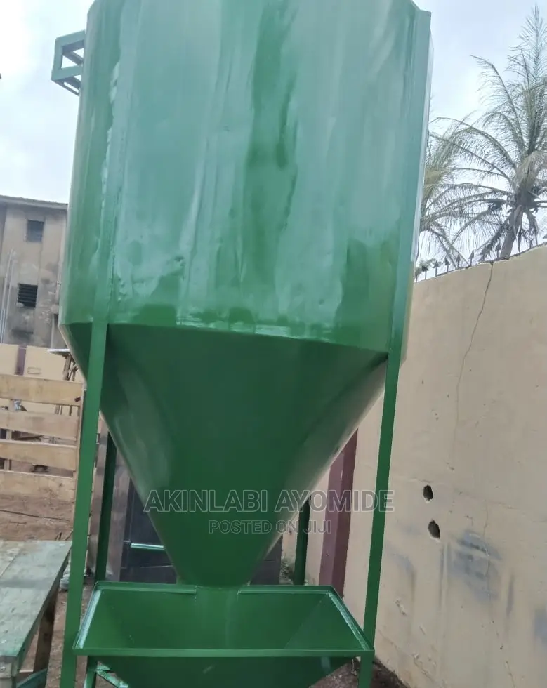 Feed Mixer