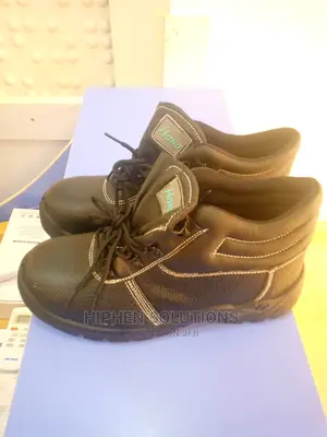 Industrial Grade Safety Shoes
