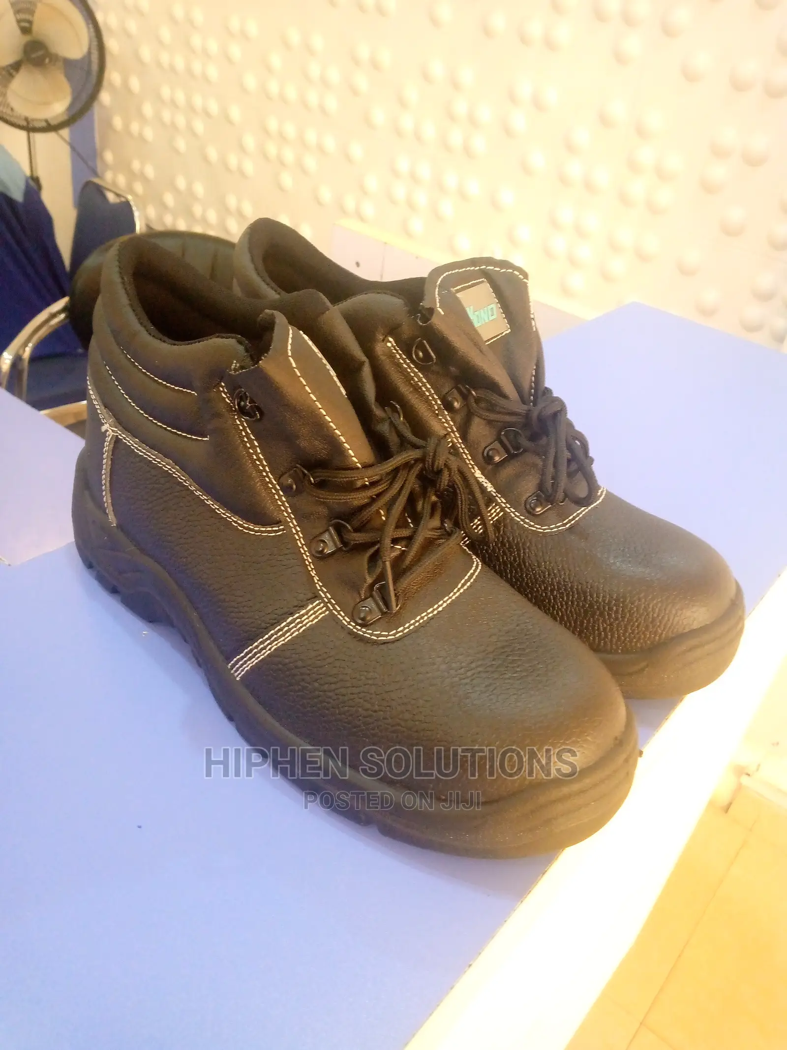 Protective Fashion Breathable Work Boot