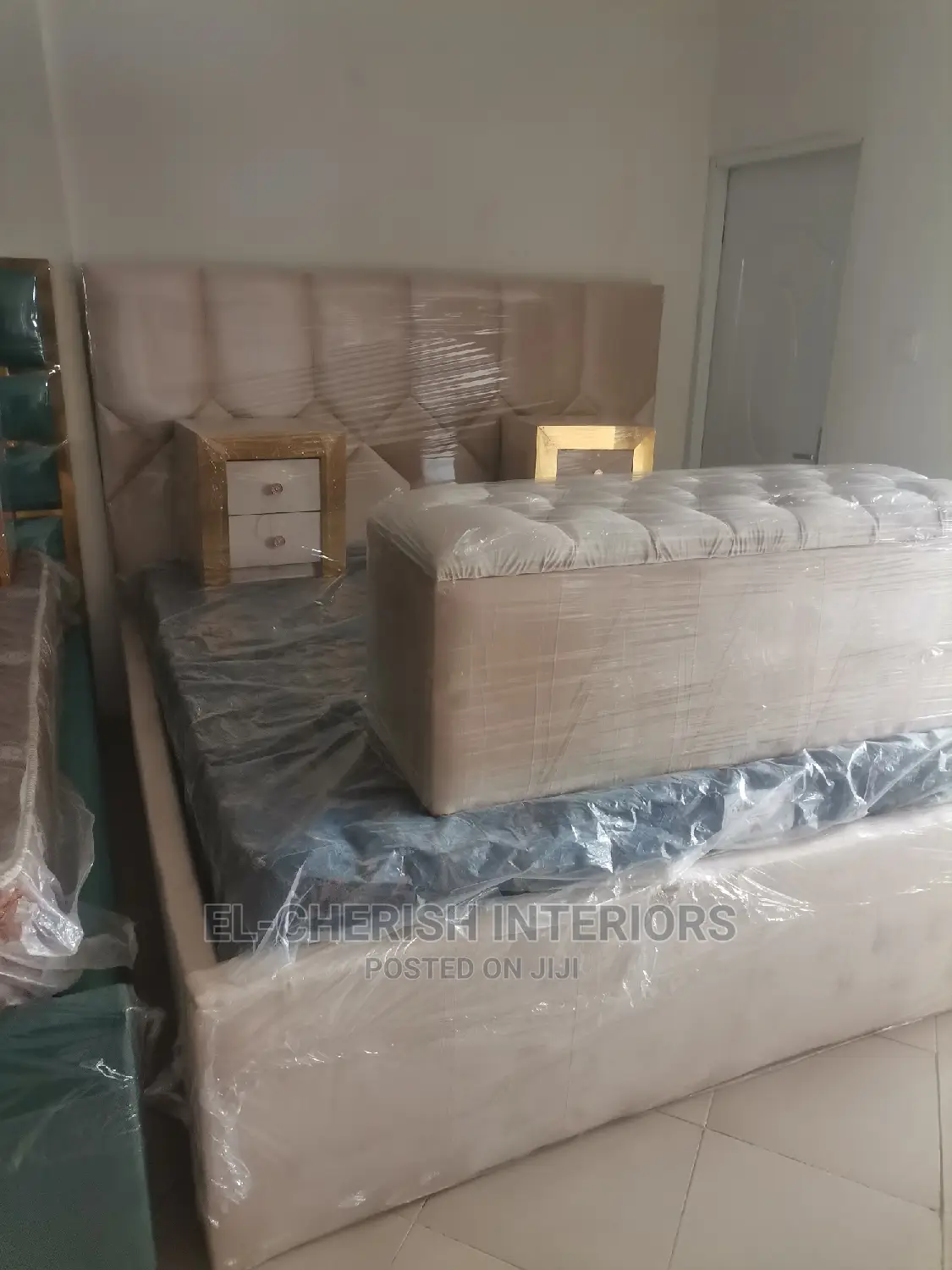 Royal Executive Bed