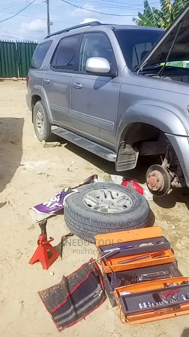 Car Tools and Jack