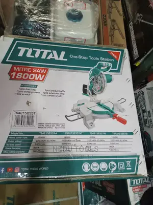 Mitre Saw Machine