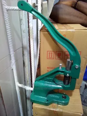 Cover Button Machine Together With Extra Bit