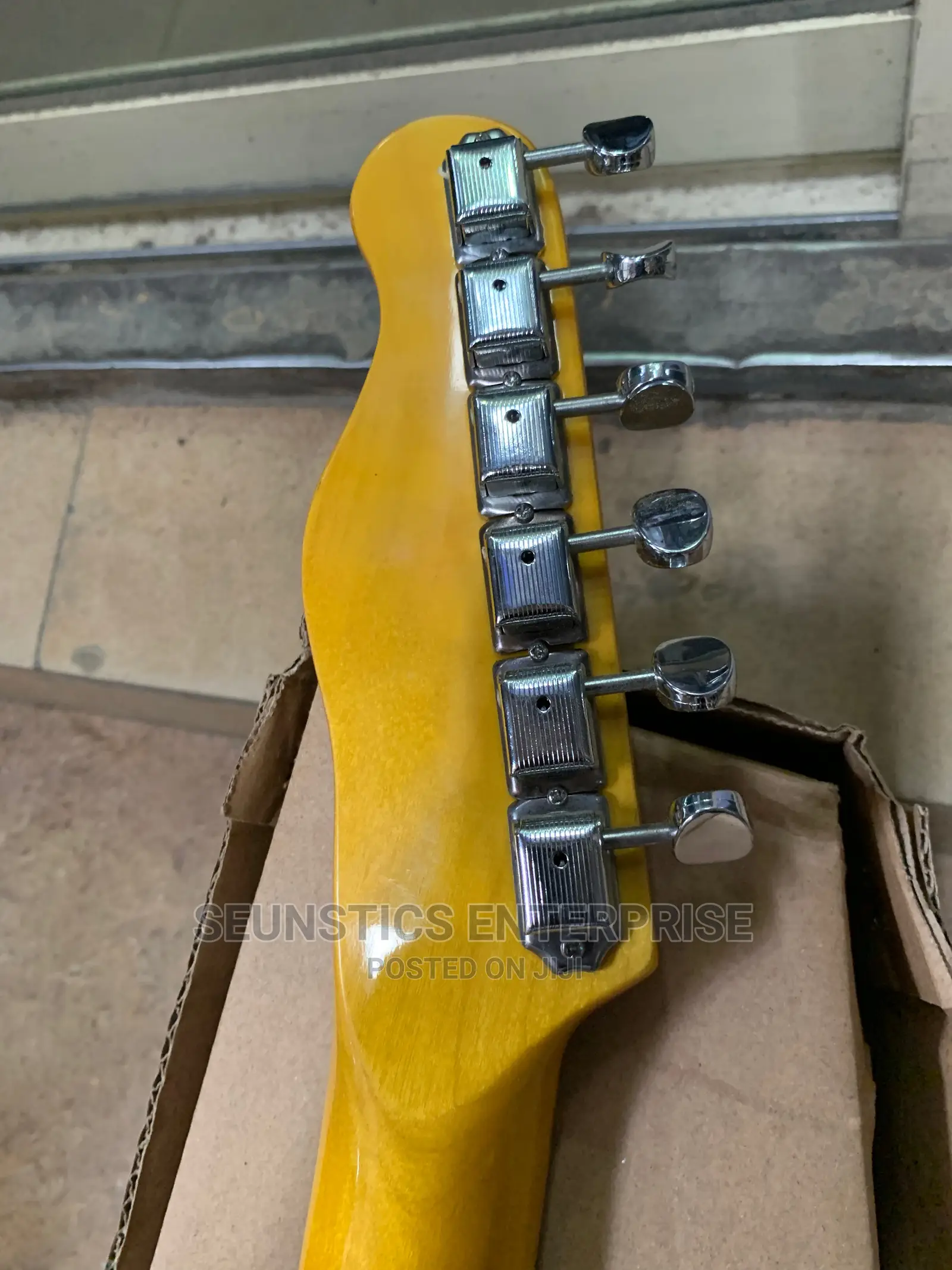 Quality Fender Jazz Telecaster Guitar
