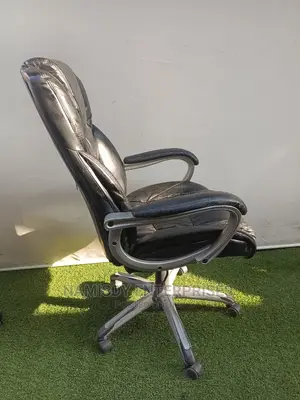 Standard Executive Office Chair