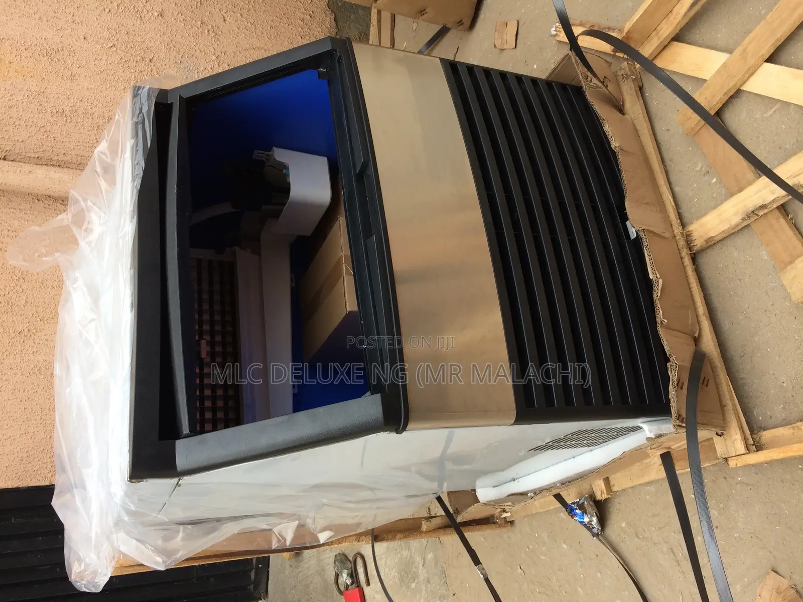 100kg Ice Maker / Ice Cubes Making Machines (Al Sizes Avble)