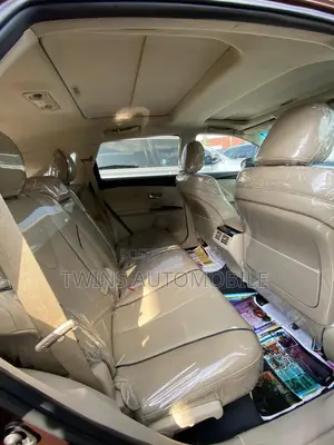 Toyota Venza 2012 Brown