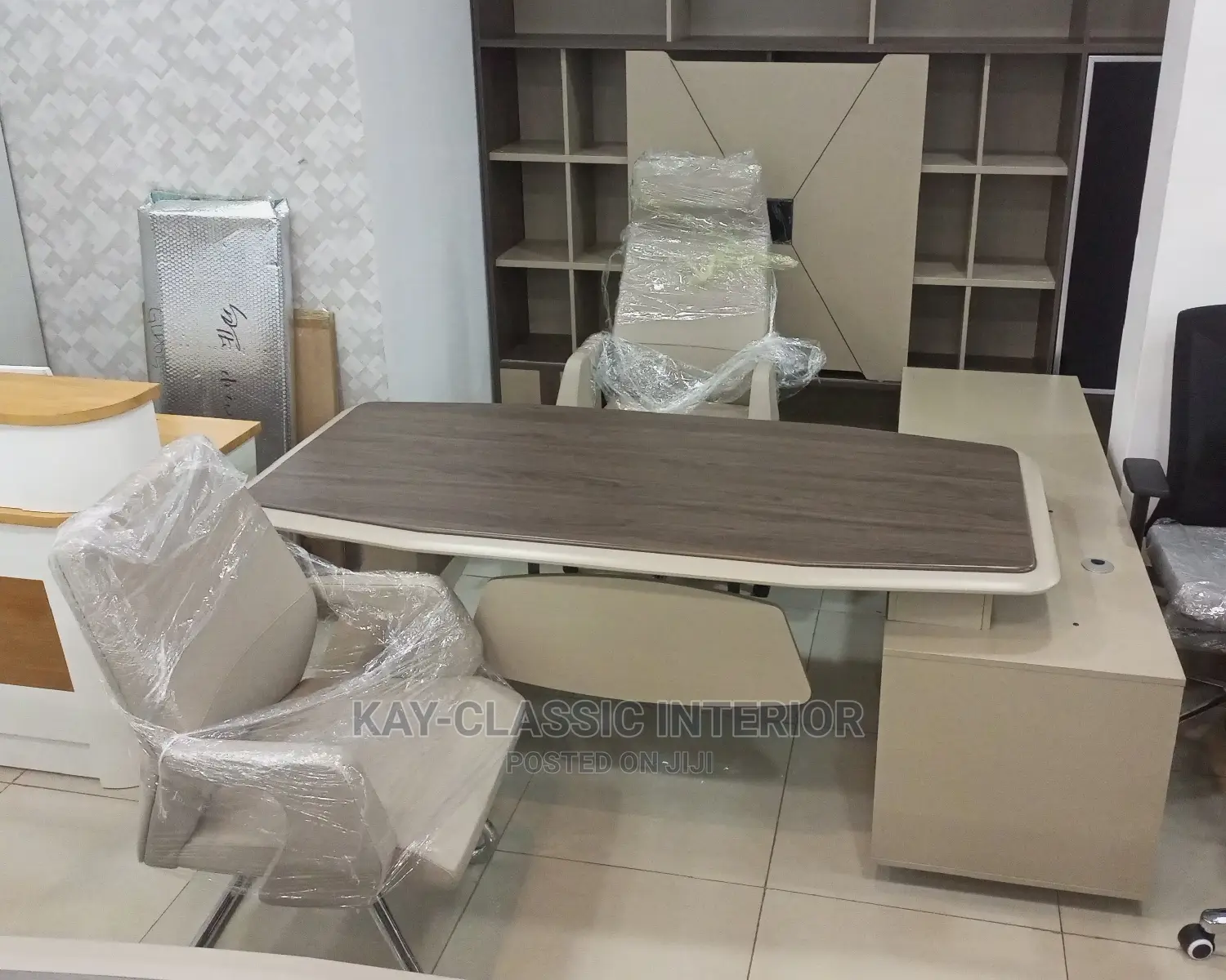 Supper Executive Desk