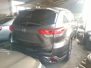 Toyota Highlander 2015 Gray