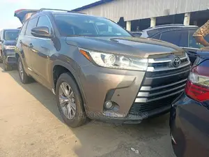 Toyota Highlander 2014 Gray
