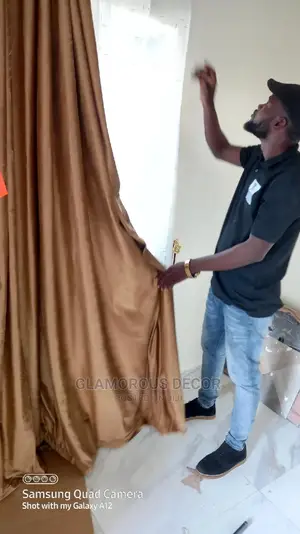 Proffessional Paintings/Screeding/Curtains Installations in IKOYI