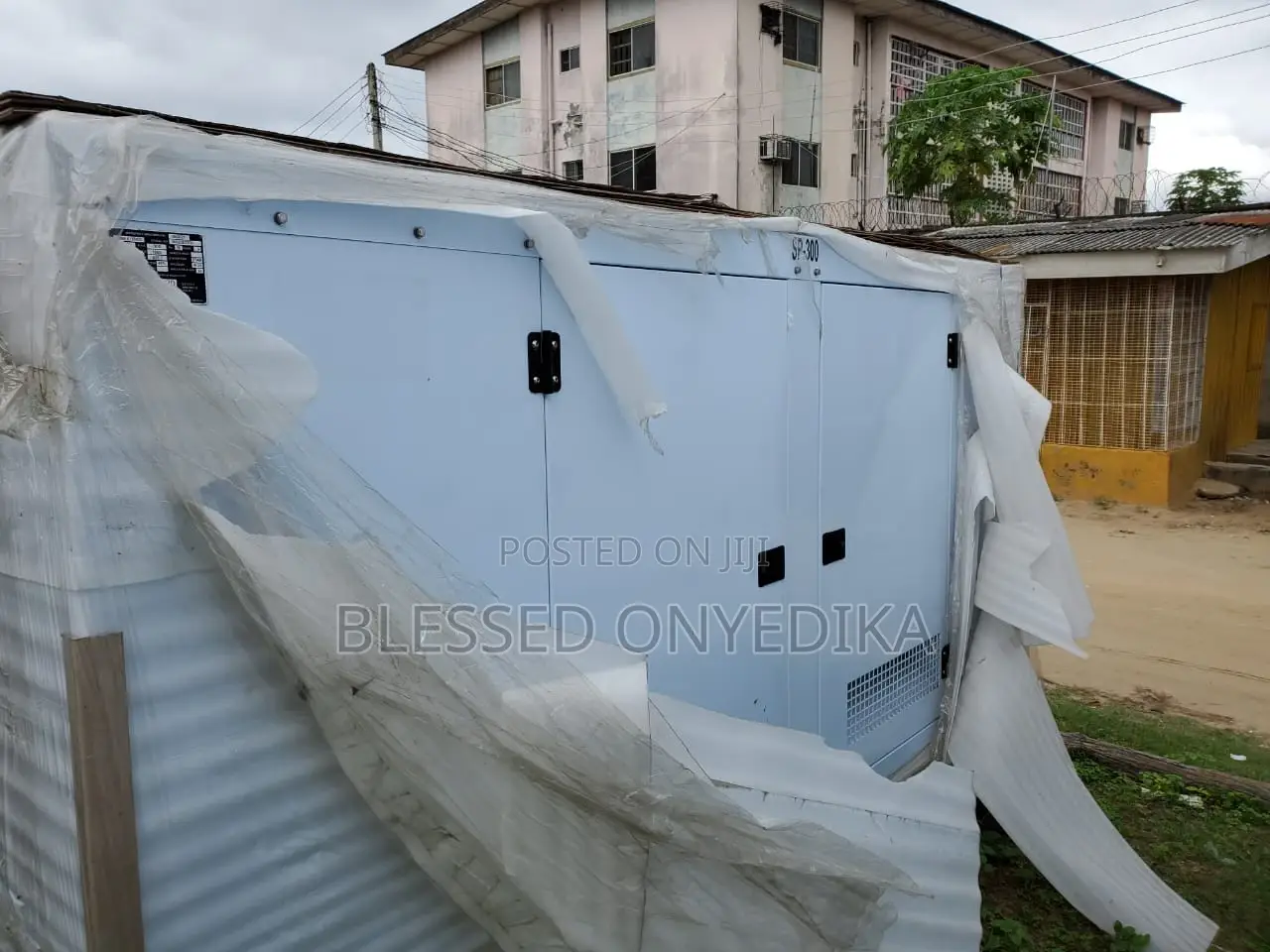 300kva Perkins Soundproof Generator