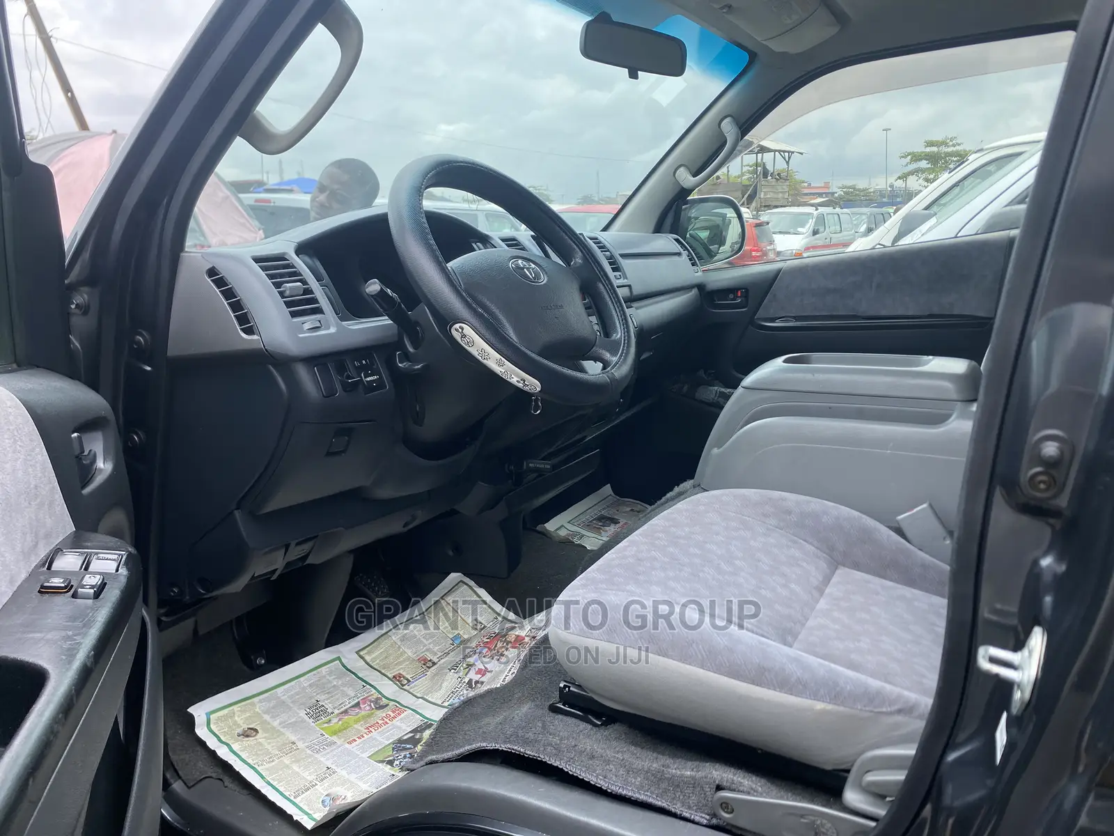 Toyota HiAce 2010 Grey