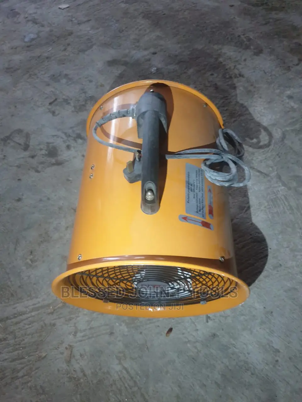 Propeller Ventilator With Hose