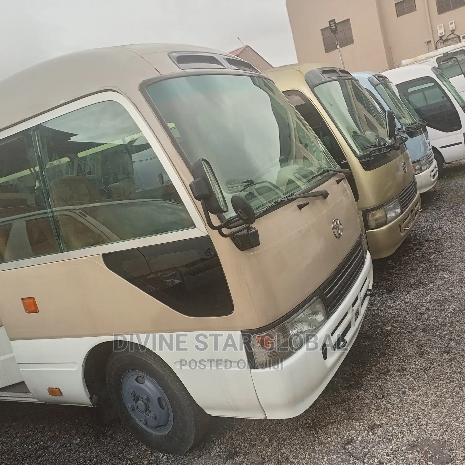 Toyota Coaster 2010 Gold