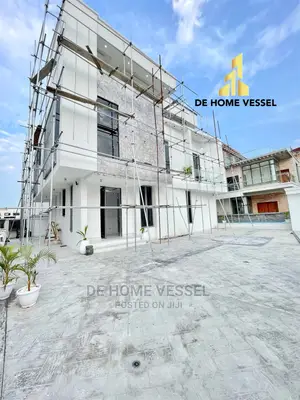 5bdrm Duplex in Osapa London for Sale