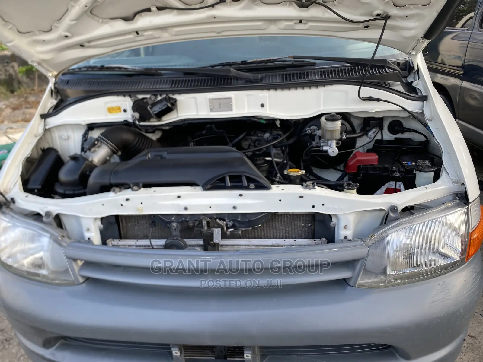 Toyota HiAce 2005
