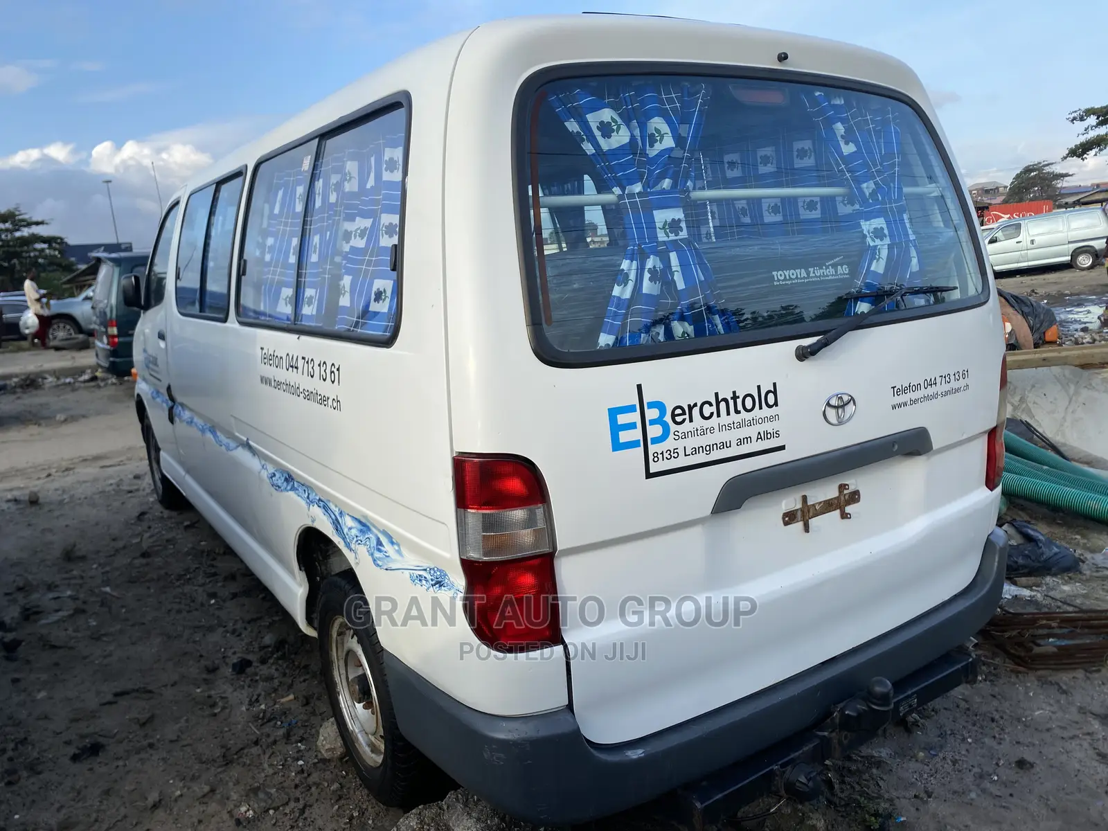 Toyota HiAce 2005